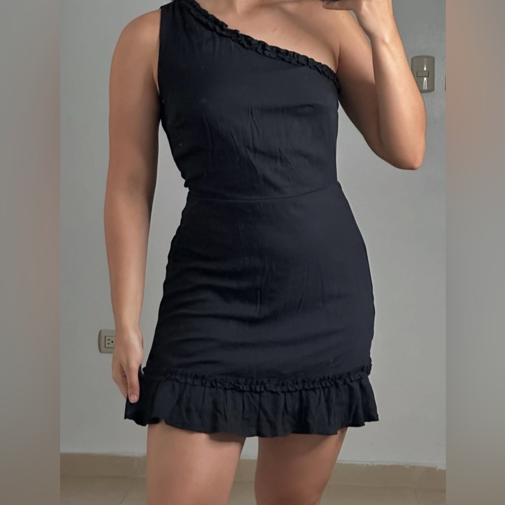 Blue Rain Francesca’s One Shoulder Black Dress size M